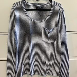 Abercrombie & Fitch Grey and White Stripped Long Sleeve